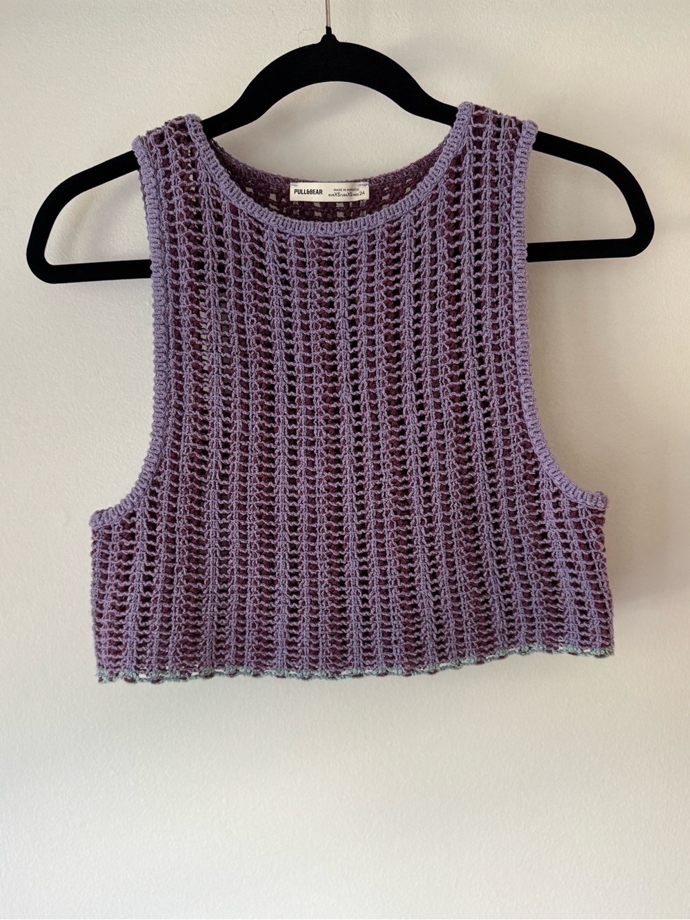 Pull&Bear Cropped Lavender Crochet Tank